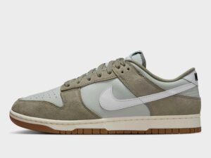 Dunk Low Retro SE