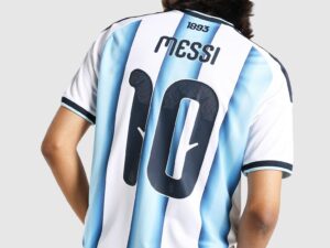 Argentina 26 Home Replica Messi Jersey